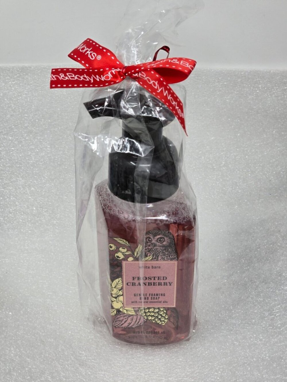 Bath & Body Works White Barn Frosted Cranberry Gentle Foaming Hand Soap 8.75 Oz